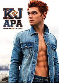 It also features lili reinhart as betty cooper, camila mendes as veronica lodge, and cole sprouse as jughead jones, the series narrator. Kj Apa 2021 Riverdale Amazon De Apa K J Fremdsprachige Bucher
