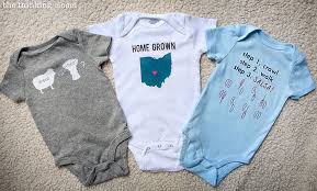 This diy fleece cardigan uses a rather simple pattern and utilizes inexpensive fleece as the fabric so you can easily make it affordably. 18 Adorable Diy Baby Clothes
