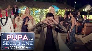 Il programma la pupa e il secchione è tornato in onda, dopo svariati anni di assenza. La Pupa E Il Secchione E Viceversa Mazzoni Lascia Il Gioco Cantando La Sua Canzone Youtube