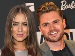 Jessica paszka sucht immer mittwochs ab 20.15 auf rtl bei der bachelorette einen mann fürs leben. Jessica Paszka Johannes Haller Seine Ex Freundin Yeliz Koc Aussert Sich Erstmals Zur Baby News Bunte De