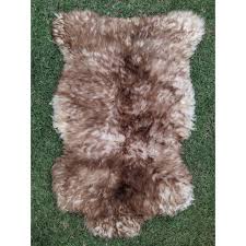 Pelego Natural De Pele De Carneiro e Ovelha penteado para sela arreio  montaria e decoração | Shopee Brasil