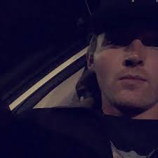 Email only serious stories plz !! Love u thanks