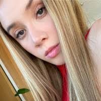 Lisette Ramirez's Instagram, Twitter & Facebook