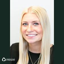 ANOTHER NEW TEAM MEMBER!! 🥳🎉 Bailey recently graduated from the  University of Wisconsin River Falls, where she was also a member of the  national championship hockey team. After finishing school, she returned