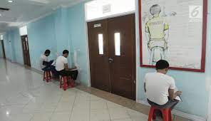 Jumlahnya tahun lalu sudah mencapai hampir empat juta, harus kita perangi, kata henry yosodiningrat, koordintor gerakan rakyat anti narkotika (granat). Foto Melihat Keseharian Pasien Rehabilitasi Narkoba Di Bnn Lido Health Liputan6 Com