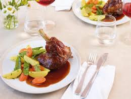 Lammstelzen Mit Rotweinsauce Rezept Rinderzunge Essen Essen Und Trinken