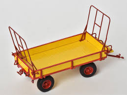 Naafdop voor een miedema wagen. Miniatuurdetail Schaalmodellen Miniaturen Parentnieuwe Mininaturen Nieuwe Mininaturen Miedema Vierwielige Wagen In Geel