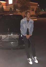Is an american professional boxing promoter and former professional boxer. Floyd Mayweather Jr Family Kids Parents Siblings Familytron