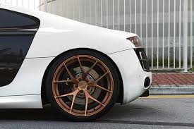 White Car Black And Bronze Wheels Audi R8 X Pur 4our Sport Cars Sports Cars Bronze Wheels