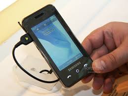 CeBIT 2008: Hands-On with Samsung F490 ...