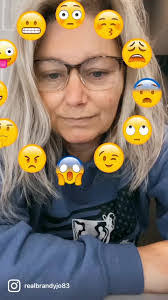 Shawna Fenwick's Instagram, Twitter & Facebook