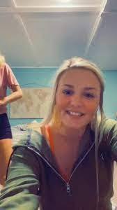 Cassandra Leach's Instagram, Twitter & Facebook