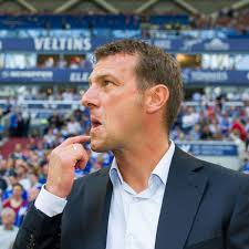 Weinzierl Kundigt Abschied Aus Augsburg An Alles Erreicht Fussball