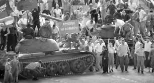 Картина «дорогие товарищи!» режиссёра андрея кончаловского, вышедшая в ноябре, попала в главную роль сыграла юлия высоцкая. Kavkazskij Uzel Film O Rasstrele Rabochih V Novocherkasske Udostoen Premii Venecianskogo Festivalya