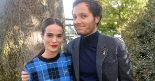 Vianney se une a la lucha contra el cáncer de mama disfruta de los descuentos que tenemos para ti. Vianney Jeune Beau Papa C Est Un Plan B Mais Ca Peut Marcher Purepeople