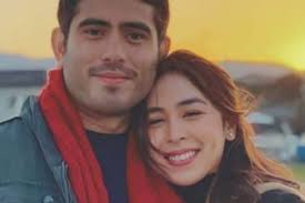 If you feel something for the person already, siyempre, you give the person also the exclusive rights, she said. In Tell All Interview Gerald Anderson Admits He S Happy With Julia Barretto Abs Cbn News