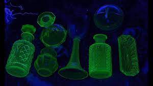 If you have something hotter than my torbernite above, and want to sell it, send me an email. Comparing Radioactivity Of Uranium Glass Youtube