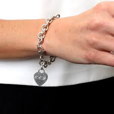 How To Fix Tarnished Jewelry Hack Simple Jewlery Video Jewelry Hacks Tarnished Jewelry Diy Cleaning Hacks