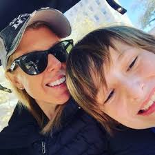 Amy Chabot (@ChabotChabot3)