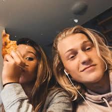 I become a different person in a tree...don't come for me!😂😂