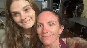 Kris Mathew's Instagram, Twitter & Facebook