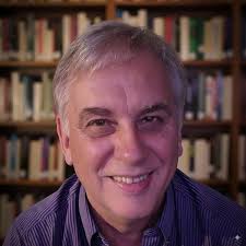 Una chica extraña (Spanish Edition)