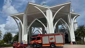 Wmkj) ataupun lapangan terbang antarabangsa sultan ismail ialah sebuah lapangan terbang terbaru terletak di senai, daerah kulai, johor, malaysia. Proses Masjid Lapangan Terbang Antarabangsa Senai Facebook