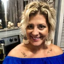 Sarah Schmetzer's Instagram, Twitter & Facebook