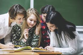 Lo stato trasferisce a queste ultime un contributo economico e queste spesso attribuiscono la gestione delle borse di studio a degli enti specifici, come per esempio l'edisu o l'adisu (azienda per il diritto. Bando Dote Scuola Materiale Didattico A S 2020 2021 E Borse Di Studio A S 2019 2020 Bandi Online