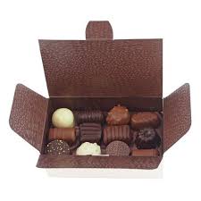 Ballotin De Chocolats Assortis 250 G Ballotin Chocolat Chocolat Beurre De Cacao