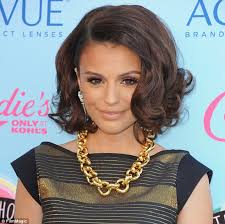 Cher lloyd was swamped by her mass of brown and blonde hair extensions outside a new york studio. 2013 Teen Choice Awards Cher Lloyd Comes Over All Sophisticated As She Debuts A Brand New Voluminous Bob Daily Mail Online