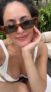 Erica Valentin's Instagram, Twitter & Facebook