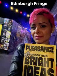 I had so much fun in Glasgow over 4 days and a great last night in  Edinburgh @edfringe 💖 these pics are mostly the lewks I served in  Scotland😹 because I almost