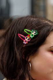 Choose one of these hairstyles for short hair to make your features stand out. 10 Hair Clip Hairstyles To Copy From Street Style Karya Schanilec Photography