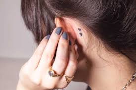 So what does a semicolon tattoo mean? Here Are Molly Burke S Tattoos And The Meaning Behind Them Ecelebritymirror