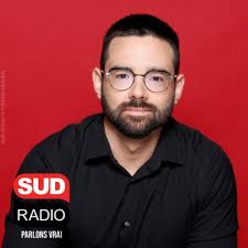 À la rencontre de Benoit Charron, crémier fromager, gérant de ...