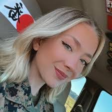 Veronica Chamberlain's Instagram, Twitter & Facebook