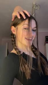 I’m now obsessed with doing this #wednesday #wednesdayaddams #netflix  #thing #dancewithmyhands