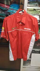 Kemeja adalah pakaian atau seragam kantor yang memiliki kerah. Kain Drill Dan Twill