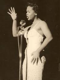 She pursued a successful career as a singer, especially in the 60s. Fotogaleria De Mara Abrantes Fotos Vidas