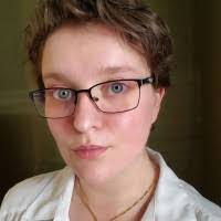 Mara Cunningham's Instagram, Twitter & Facebook