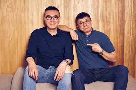 陳鎮川（英語： isaac chen ，1968年6月7日 － ）是臺灣 填詞人、音樂製作人、舞臺導演（演唱會與頒獎典禮）、經紀人，生於台北市 北投。 因擔任張惠妹、羅志祥、林憶蓮、艾怡良、謝盈萱、張清芳 的經紀人，又多次成為張惠妹、蔡依林、s.h.e、楊丞琳、羅志祥與江蕙等的演唱會製作人，故被稱為. èˆ‡ç¸½ç·¨è¼¯æœ‰ç´„ é™³éŽ®å·æº«æ³‰é„‰ä¸­çš„è³ˆå¯¶çŽ‰