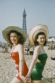 Medico, gatto, strumento, assegno, dolore: La Classe Operaia Va Blackpool Anni 30 50 Vacanze All Inglese Bellezze Al Bagno Costumi Da Bagno D Epoca Foto D Epoca