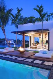 Modern Back Yard Outdoors Palm Trees Pool Mansion Mountains Luxury Homes Back Yard Pool Ideas Luxury Homes Waterfront Beach House Decor Mansions Outdoor