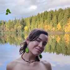 NaomiWildman3 - YouTube