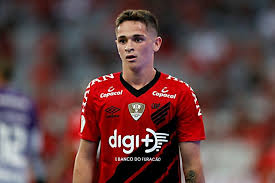 O var ainda foi chamado para analisar um cartão vermelho de zé ricardo por falta em matheus babi. Athletico Nao Renova Contrato Com Patrocinador Master Athletico Pr Ge