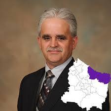 Robert Peay's Instagram, Twitter & Facebook