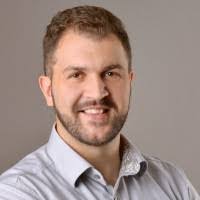 Daniel Meth's Instagram, Twitter & Facebook