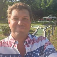 On a hot day like this, there's no better place to be than a lake. After I  finished up at city hall this afternoon, my team and I went up to Lakeshore