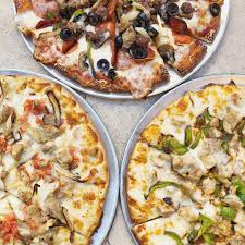 Serving up the best pizza in citrus heights the same way mountain mike's has done it since 1978 — dough rolled fresh daily, using real whole milk mozzarella, vegetables and meats sliced every day…all on a fresh, golden brown crust…with superior service for dine in, carry out or delivery.we are located on sunrise boulevard in citrus heights, california. 32 Mountain Mike S Pizza Ideas Pizza Food Pizza Special